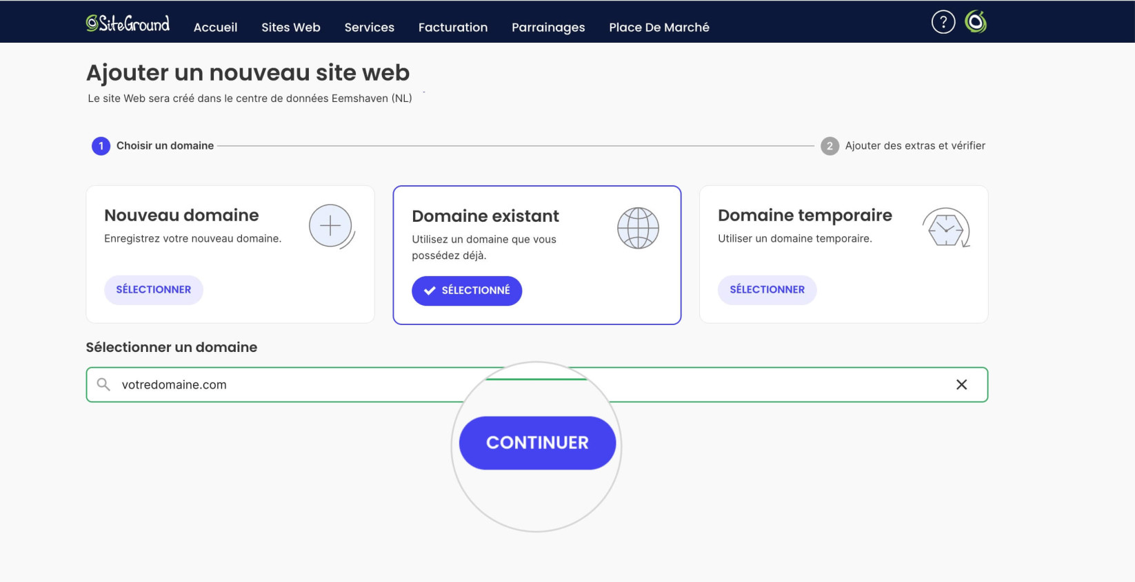 Assistant de configuration de site web affichant les options pour choisir le domaine