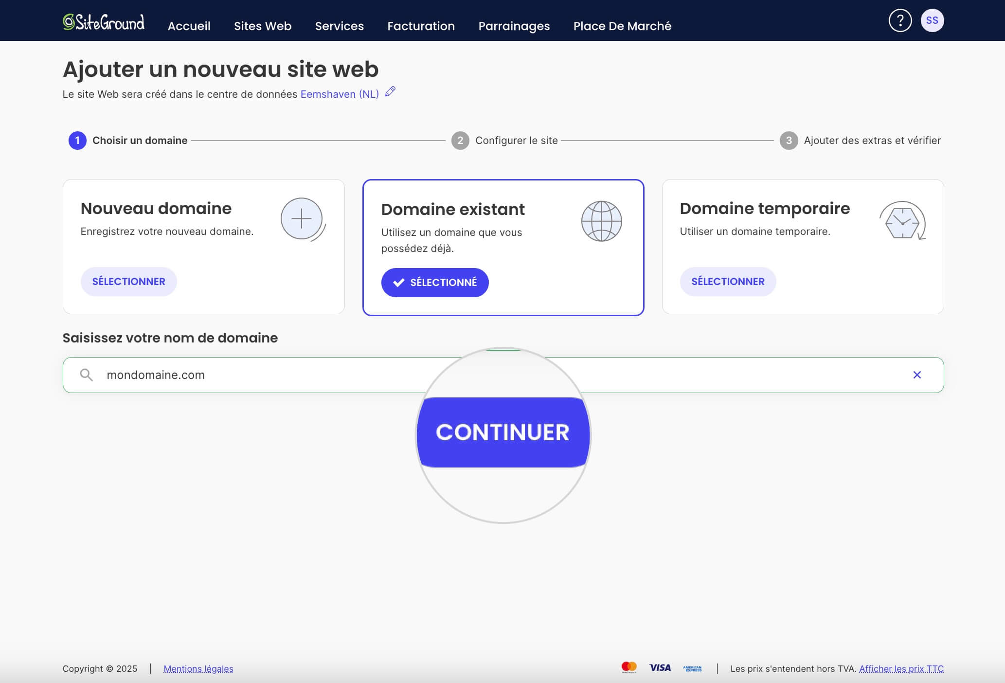 Sélection d'un domaine pour l'installation de WordPress dans SiteGround Central.